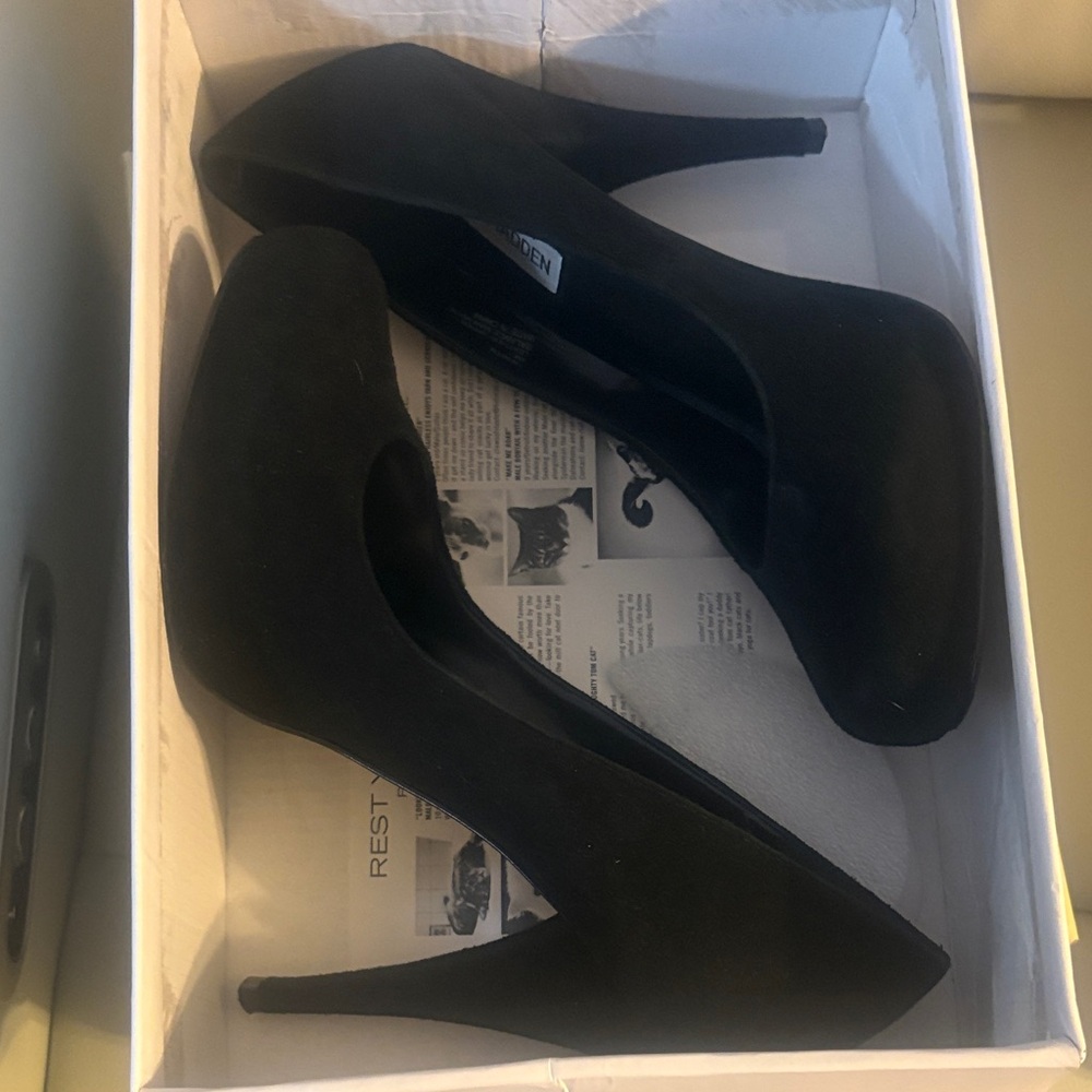 Steve Madden Classic Black Heels